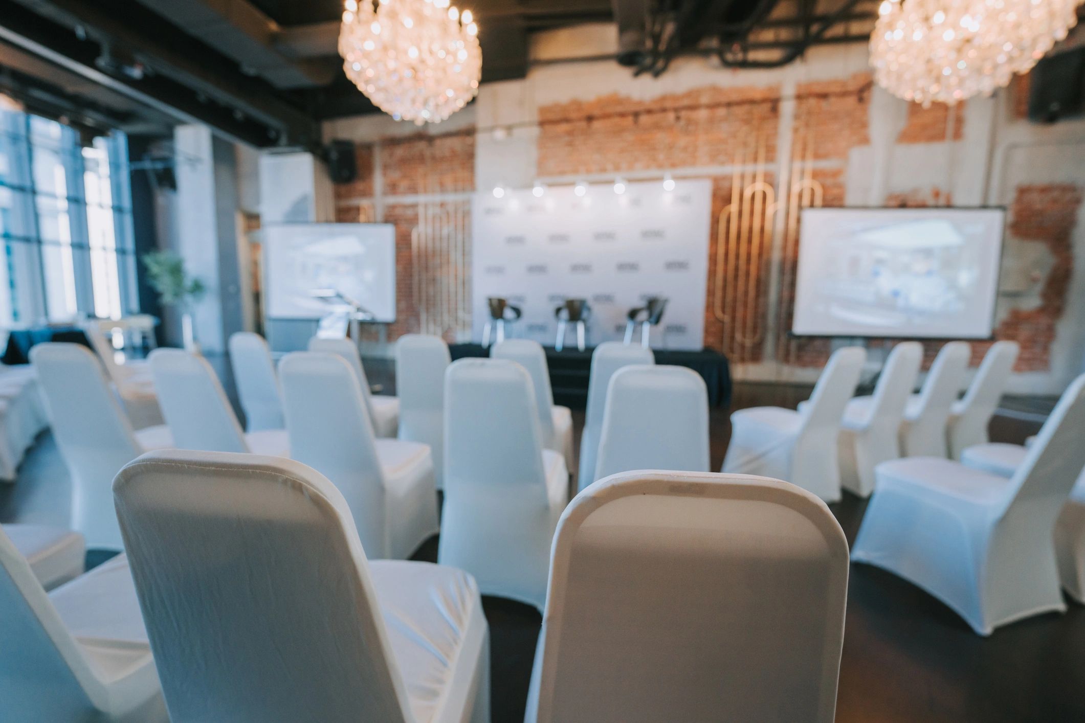Commercial presentation and display setup for business AV installation